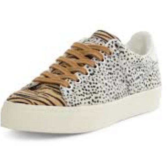 Gola Shoes - Gola Women's Black and Tan Patterned Sneakers